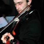 Wolfgang Hammer an der Geige spielt den Kaiserwalzer.